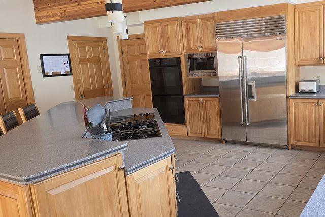 104 Upper Stonehouse Mountain Road, Orford, NH 03777