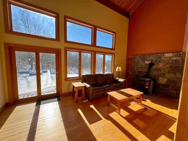 104 Upper Stonehouse Mountain Road, Orford, NH 03777