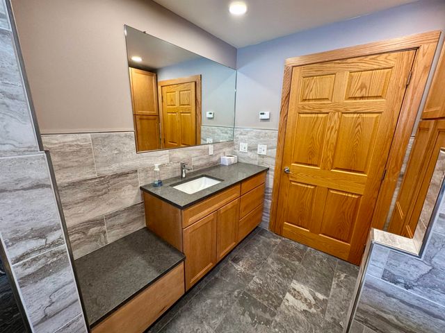 104 Upper Stonehouse Mountain Road, Orford, NH 03777