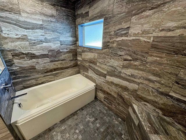 104 Upper Stonehouse Mountain Road, Orford, NH 03777