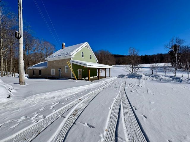 104 Upper Stonehouse Mountain Road, Orford, NH 03777