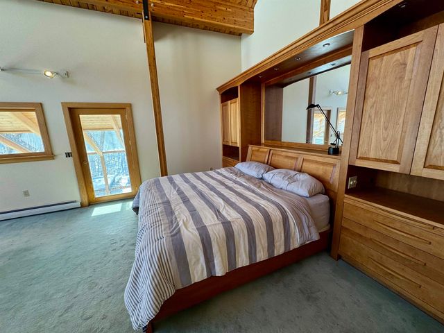 104 Upper Stonehouse Mountain Road, Orford, NH 03777