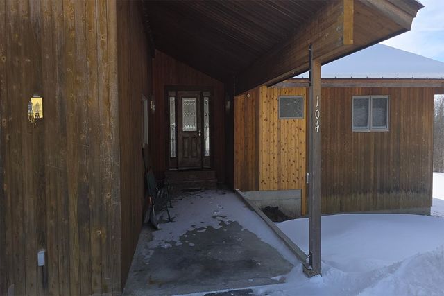 104 Upper Stonehouse Mountain Road, Orford, NH 03777