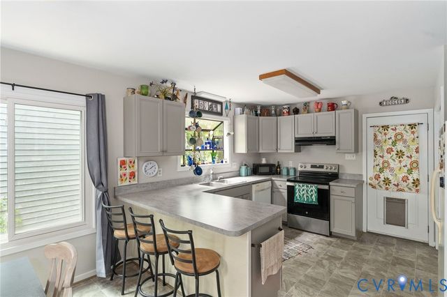 6158 Stronghold Dr, Mechanicsville, VA 23111