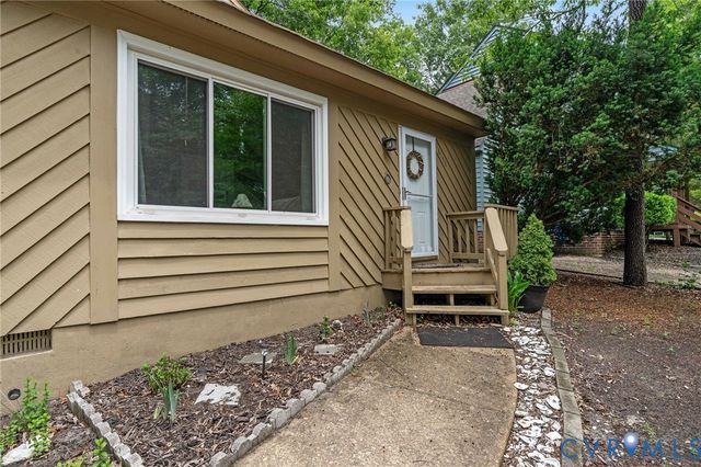 6158 Stronghold Dr, Mechanicsville, VA 23111