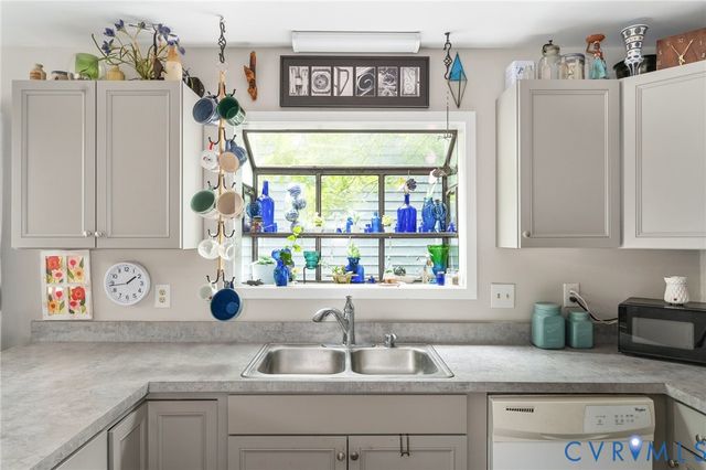 6158 Stronghold Dr, Mechanicsville, VA 23111