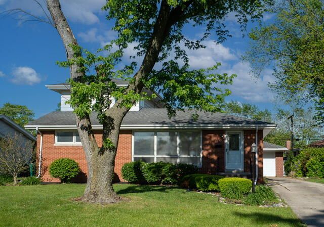 8133 Howard Avenue, Munster, IN 46321