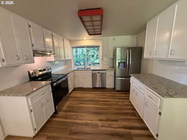 2901 TIMBERLINE Dr, Eugene, OR 97405