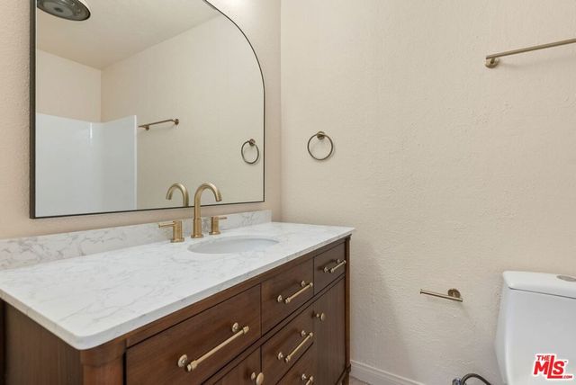 8530 Holloway Drive 309, West Hollywood, CA 90069
