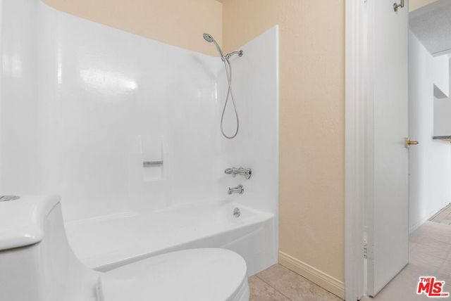 8530 Holloway Drive 309, West Hollywood, CA 90069
