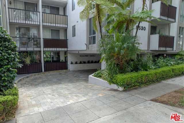8530 Holloway Drive 309, West Hollywood, CA 90069