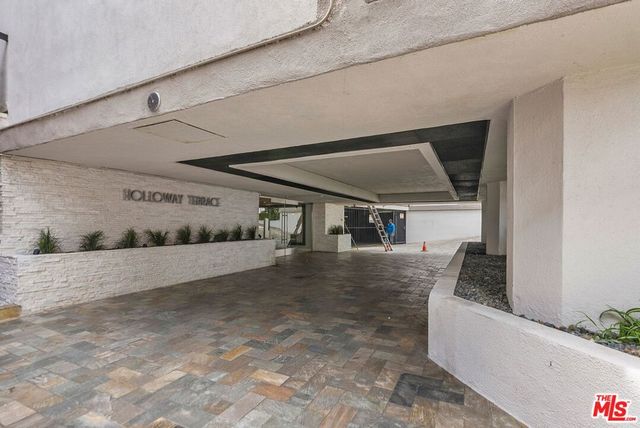 8530 Holloway Drive 309, West Hollywood, CA 90069