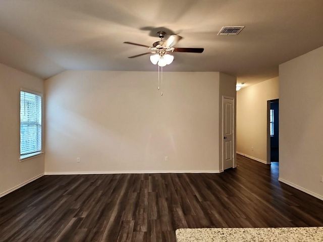 128 Onna ST, Taylor, TX 76574