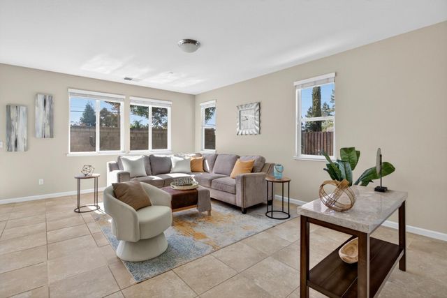 790 Monte Oro Court, Manteca, CA 95337