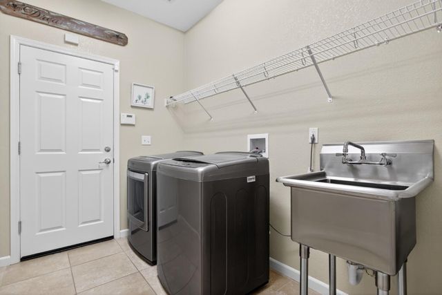 790 Monte Oro Court, Manteca, CA 95337