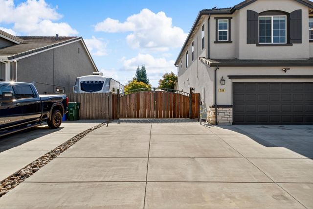 790 Monte Oro Court, Manteca, CA 95337
