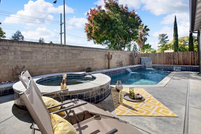 790 Monte Oro Court, Manteca, CA 95337