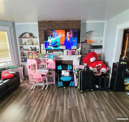 300-302 19th Avenue, Paterson, NJ 07504