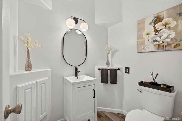 9787 Estack Court, Highlands Ranch, CO 80126