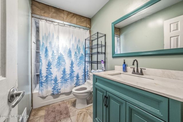 168 Milton Avenue, Cliffwood, NJ 07721