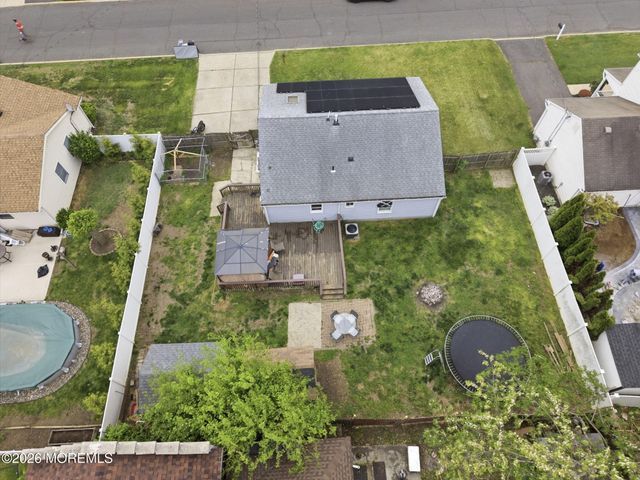 168 Milton Avenue, Cliffwood, NJ 07721