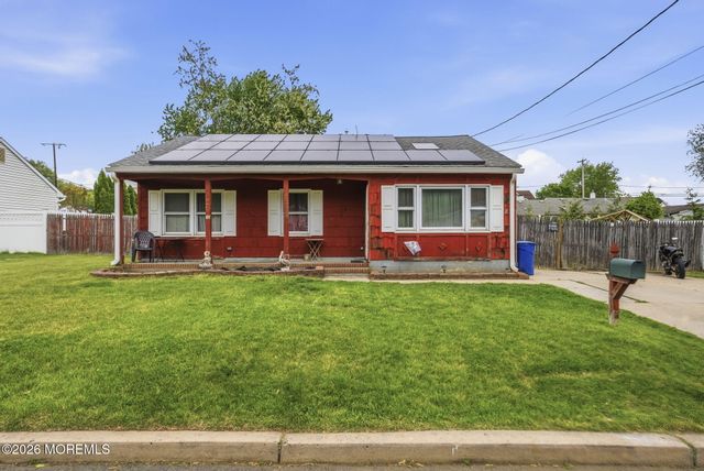 168 Milton Avenue, Cliffwood, NJ 07721