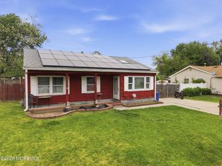 168 Milton Avenue, Cliffwood, NJ 07721