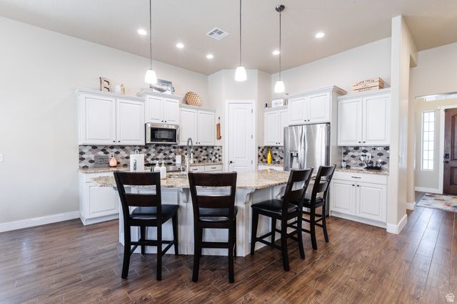 1952 N RESERVE PKWY, Washington, UT 84780