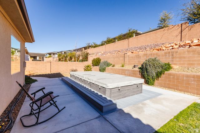 1952 N RESERVE PKWY, Washington, UT 84780