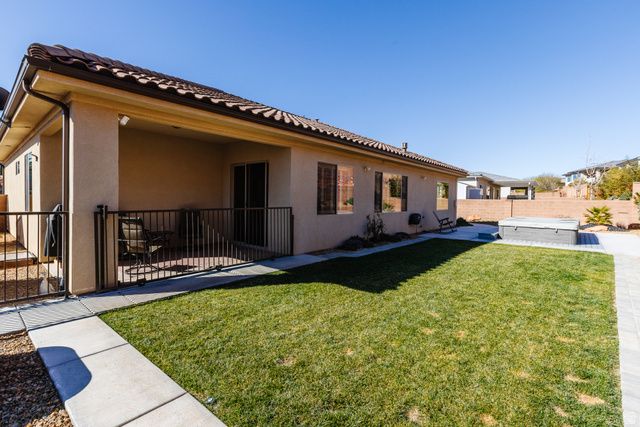 1952 N RESERVE PKWY, Washington, UT 84780