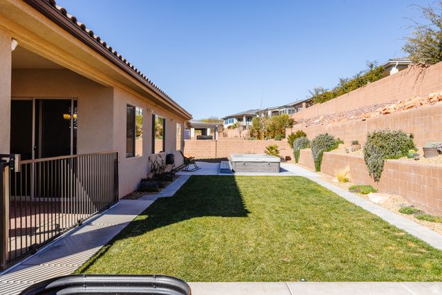 1952 N RESERVE PKWY, Washington, UT 84780