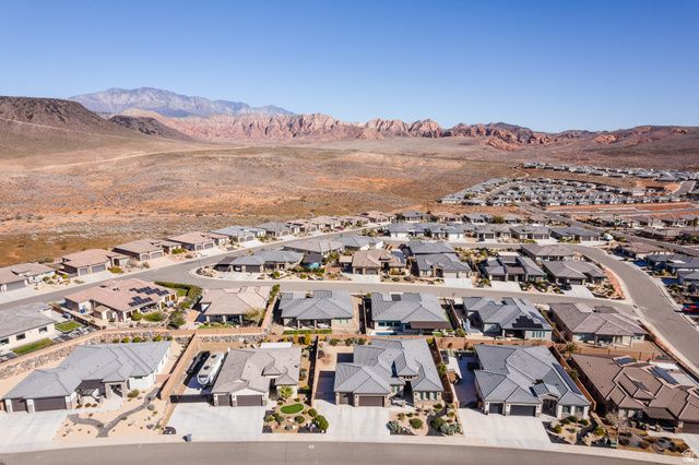 1952 N RESERVE PKWY, Washington, UT 84780