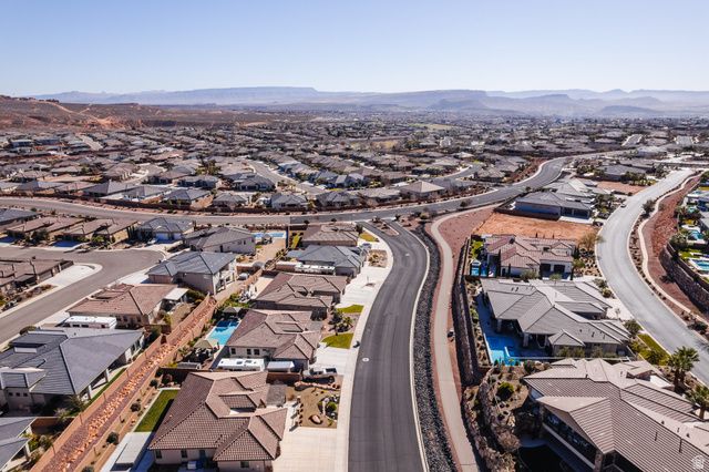 1952 N RESERVE PKWY, Washington, UT 84780