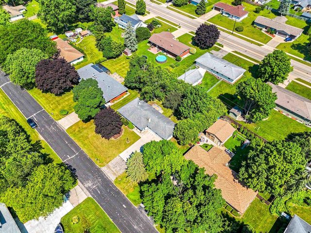 500 W SUNSET AVENUE, Appleton, WI 54911