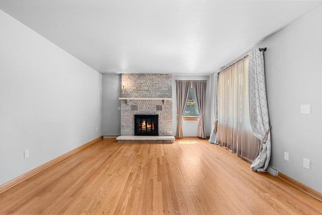 500 W SUNSET AVENUE, Appleton, WI 54911