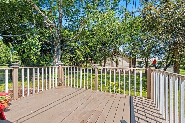 500 W SUNSET AVENUE, Appleton, WI 54911