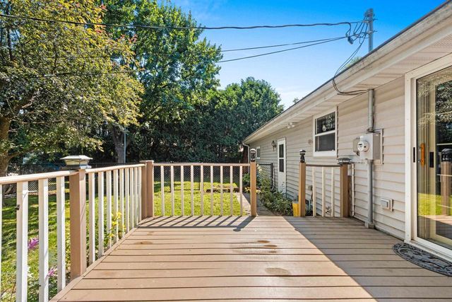 500 W SUNSET AVENUE, Appleton, WI 54911