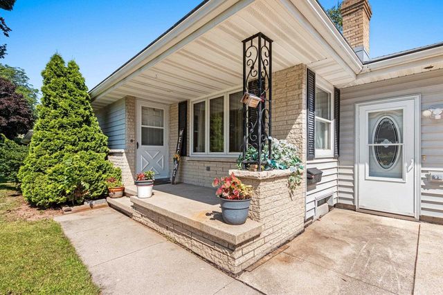 500 W SUNSET AVENUE, Appleton, WI 54911