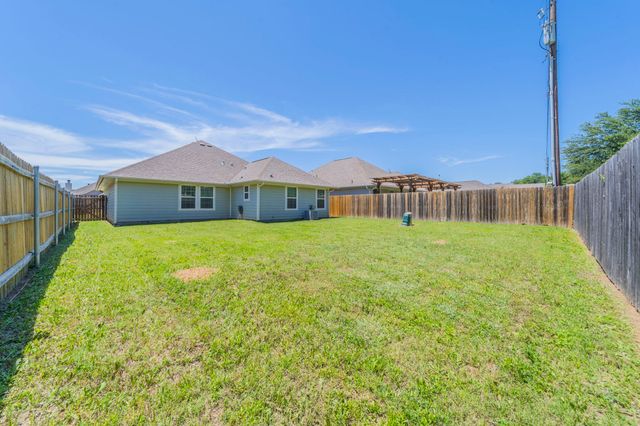232 Lovers Path Drive, Springtown, TX 76082