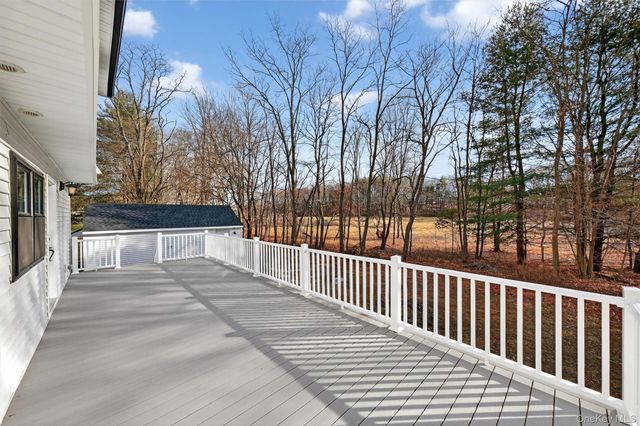 11 Appleblossom Lane, Hopewell Junction, NY 12533