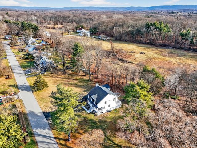 11 Appleblossom Lane, Hopewell Junction, NY 12533