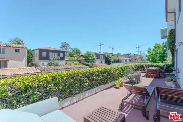 10959 STRATHMORE Drive, Los Angeles, CA 90024