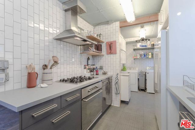 10959 STRATHMORE Drive, Los Angeles, CA 90024