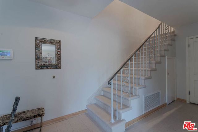 10959 STRATHMORE Drive, Los Angeles, CA 90024