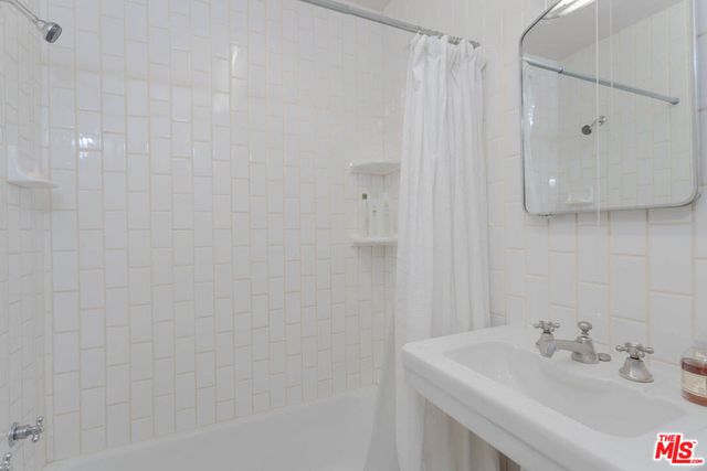 10959 STRATHMORE Drive, Los Angeles, CA 90024