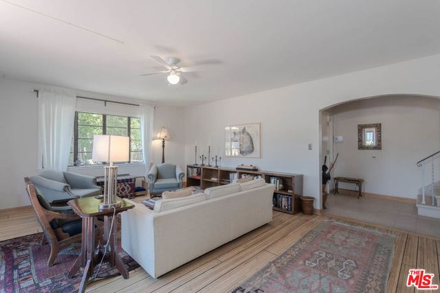 10959 STRATHMORE Drive, Los Angeles, CA 90024
