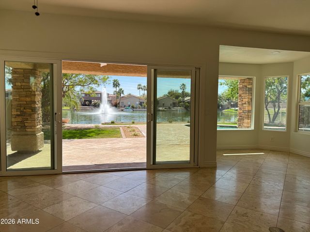 3339 E TANGLEWOOD Drive, Phoenix, AZ 85048