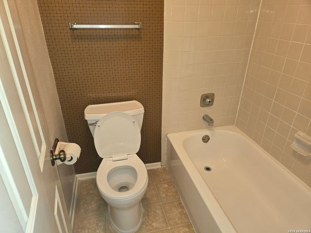 4212 Medical Dr Unit 903, San Antonio, TX 78229