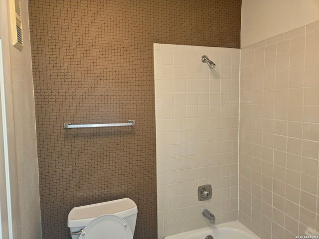 4212 Medical Dr Unit 903, San Antonio, TX 78229