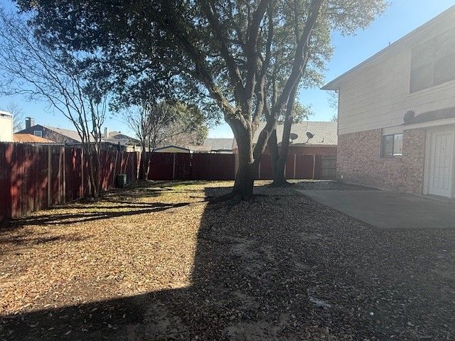 5315 Faireast Court, Arlington, TX 76018